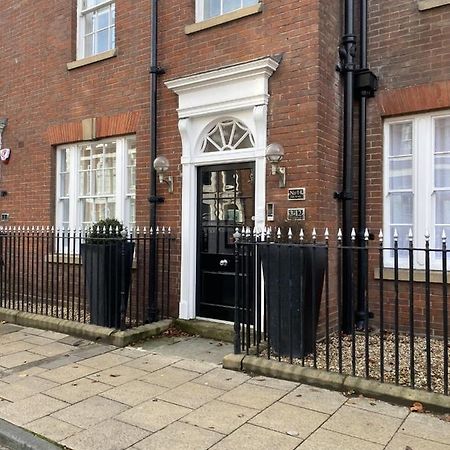 10 Bootham House - Luxury City Centre Apartment With Free Parking For One Car ยอร์ค ภายนอก รูปภาพ